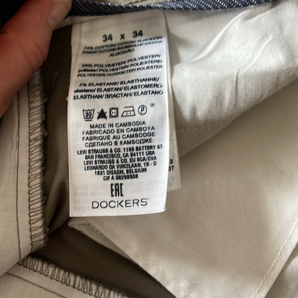 Mens Dockers pants size 34x34 - Picture 2 of 3